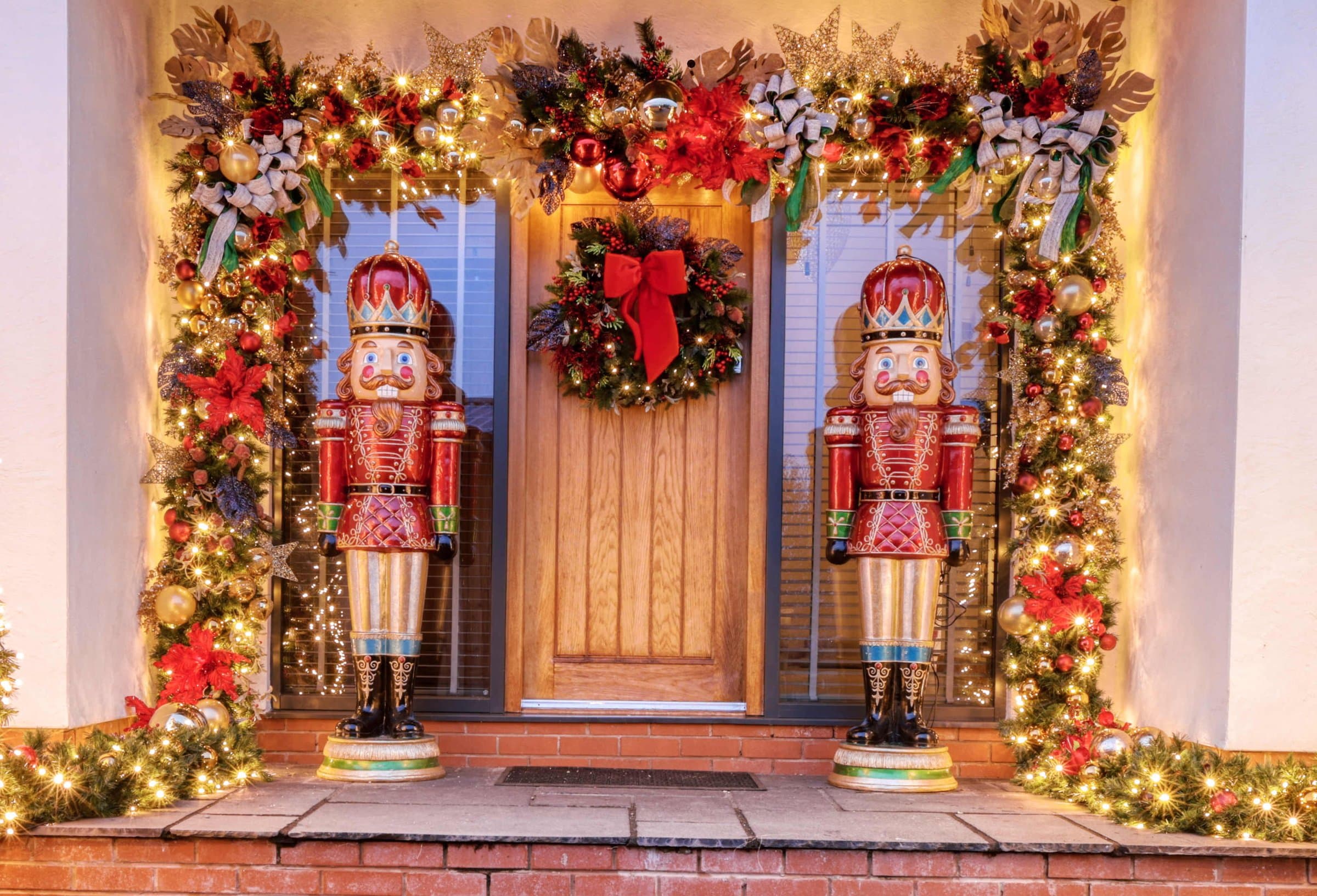 Residential Christmas lighting install 3