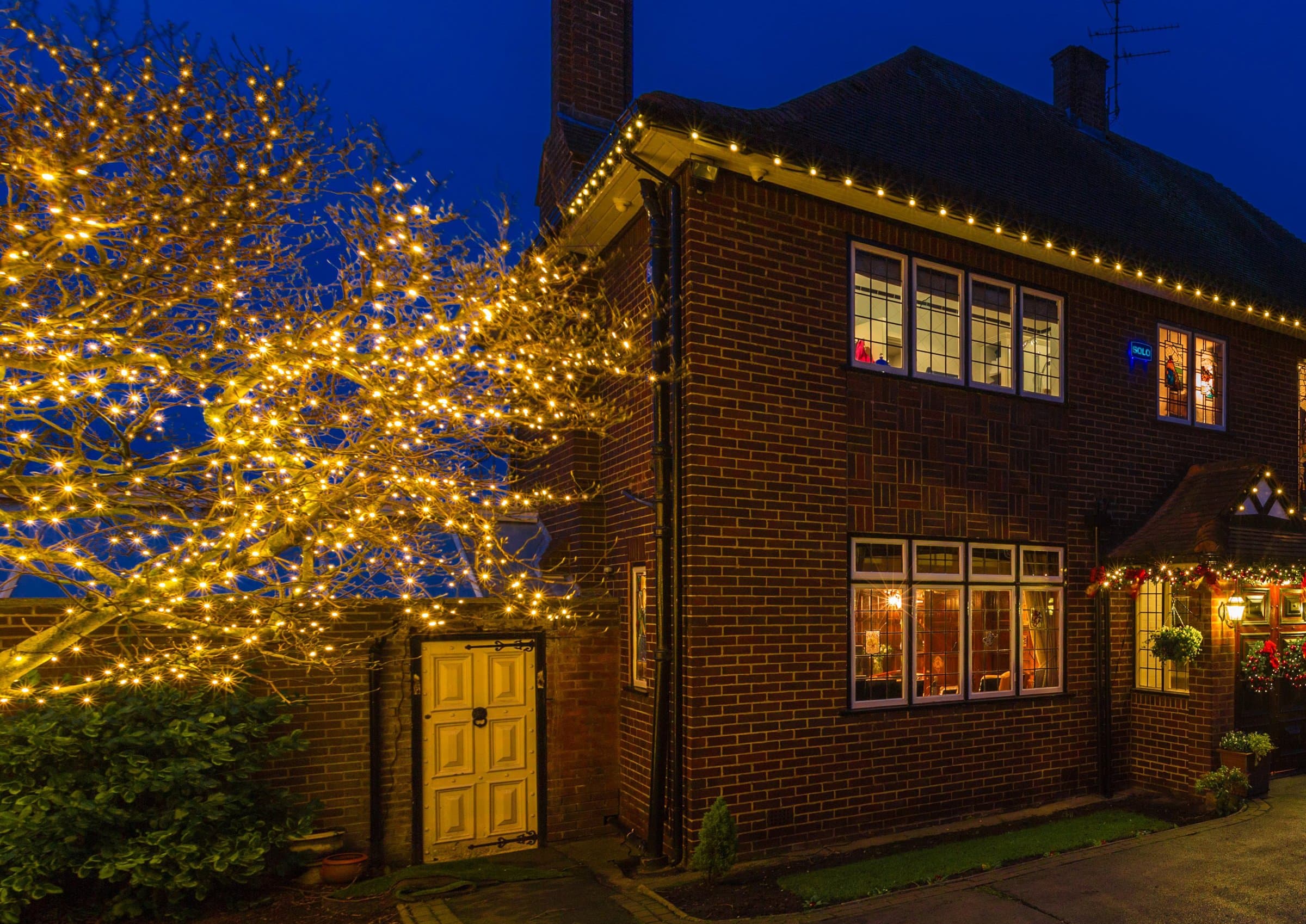 Residential Christmas lighting install 8