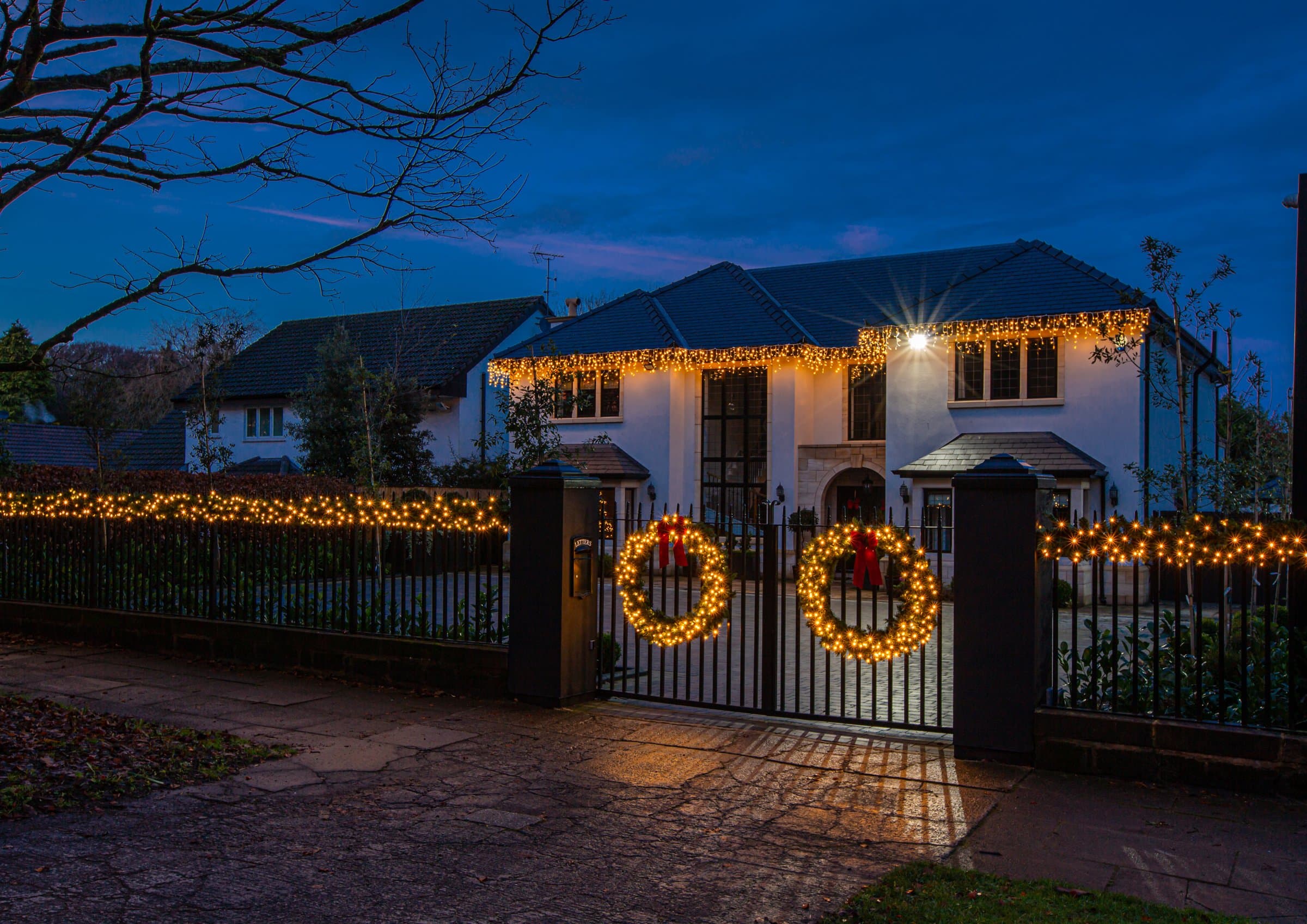 Residential Christmas lighting install 1